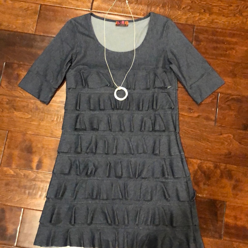 Cute dress in denim color